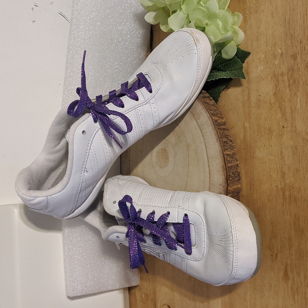 New Balance Womens Cheer Shoes 474 Size 10 White Sparkle Purple Laces